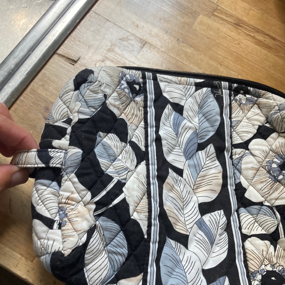 Vera Bradley lined makeup bag